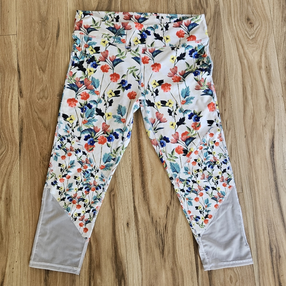 Fabletics powerhold cropped leggings